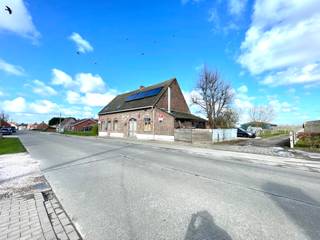 Landelijke luxe &amp; toekomstgerichte topwoning met panoramisch uitzichtKaraktervolle gezinswoning (EPC B) met hoogwaardige afwerking en gezonde,...