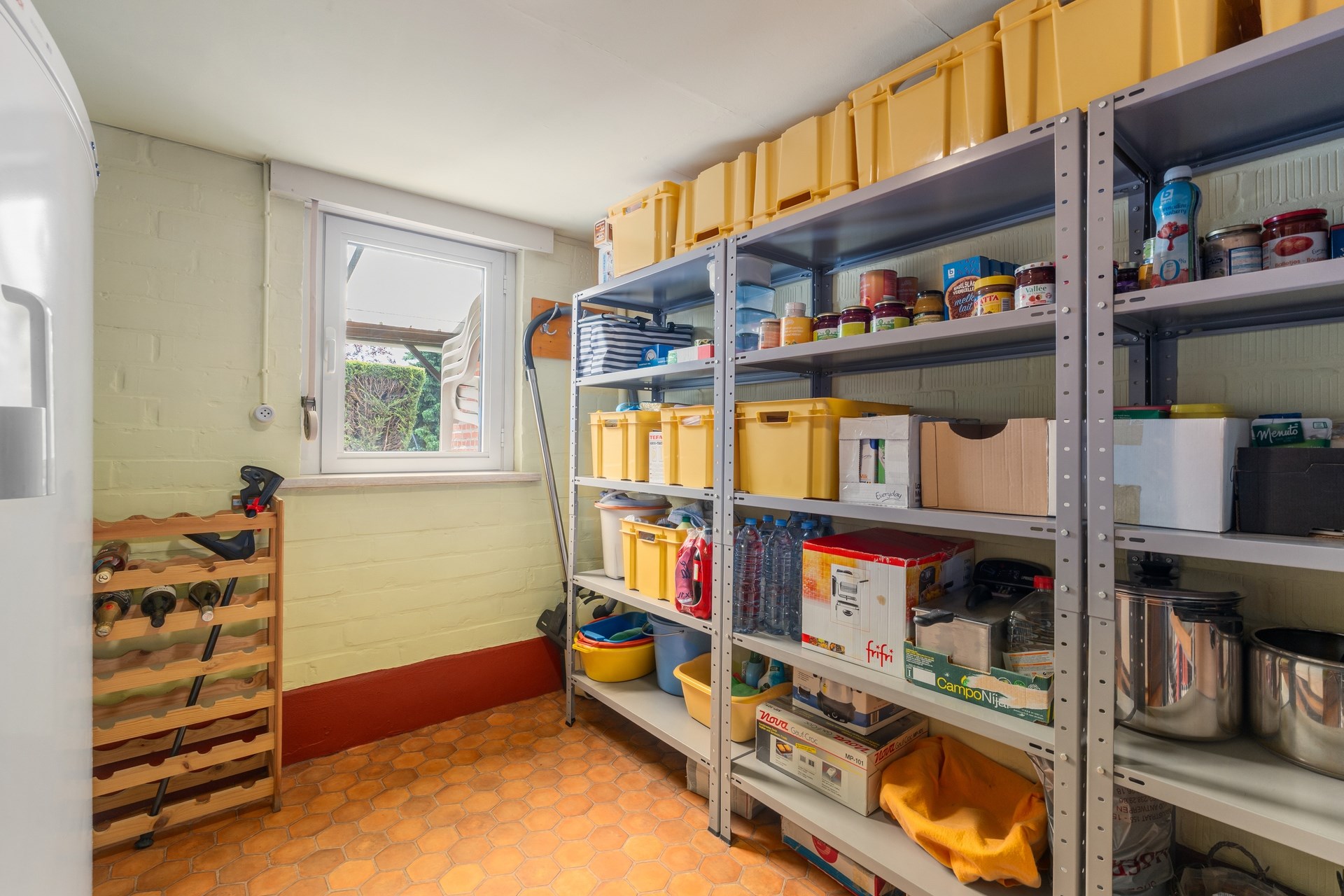 Energiezuinige bel etage woning met 3 slaapkamers, zonnepanelen, batterij, airco en ZO tuin. - foto 4