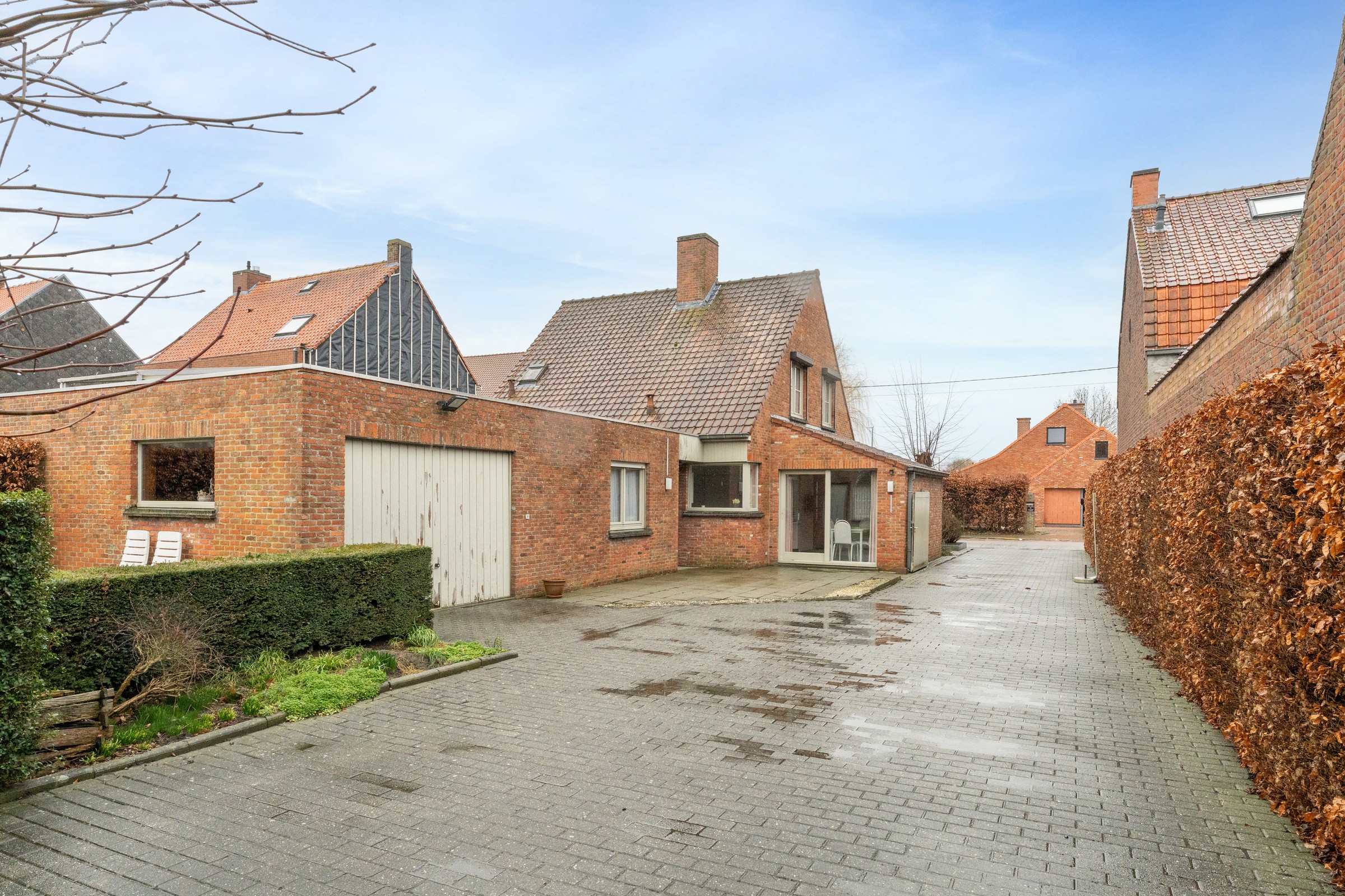 Halfopen bebouwing in het hartje van Lendelede te koop! - photo 4