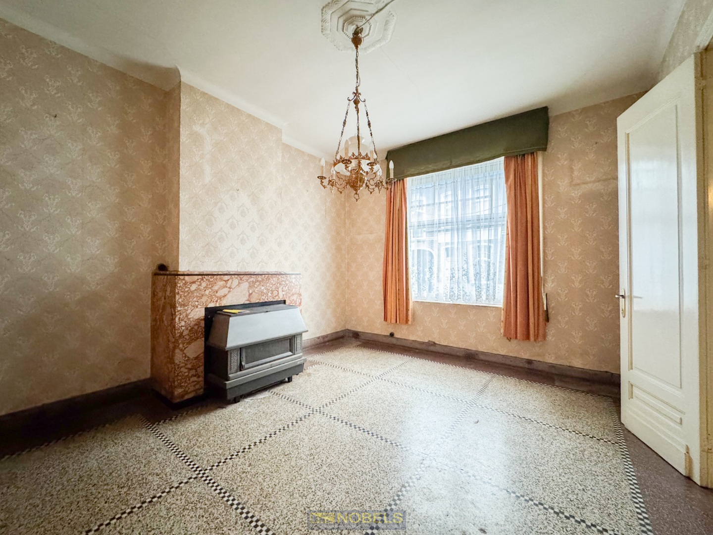 Te koop, Te renoveren burgerwoning met magazijn, garage en tuin in Oudenaarde - foto 5