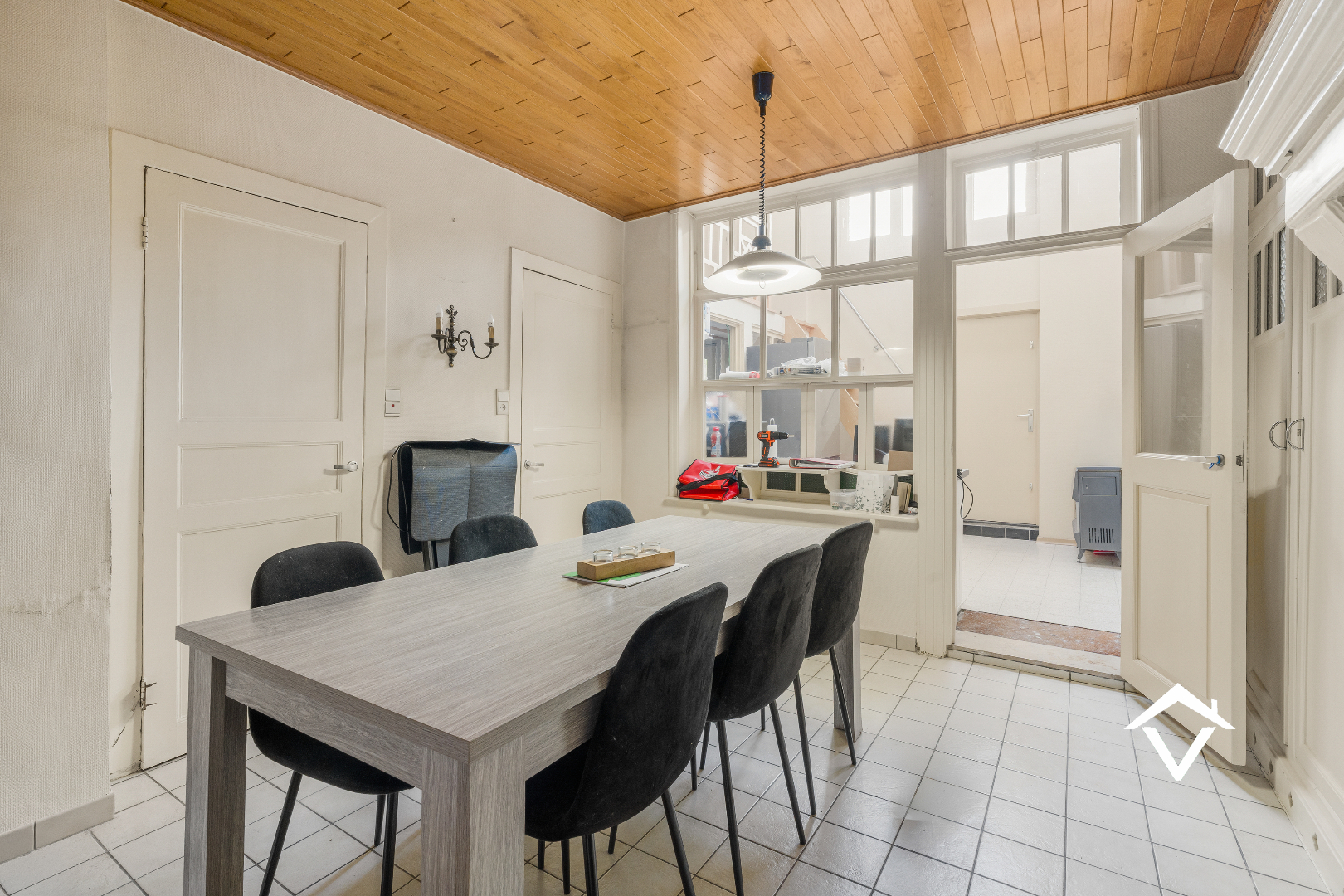 Karaktervolle stadswoning met tal van mogelijkheden op toplocatie in Torhout - foto 5