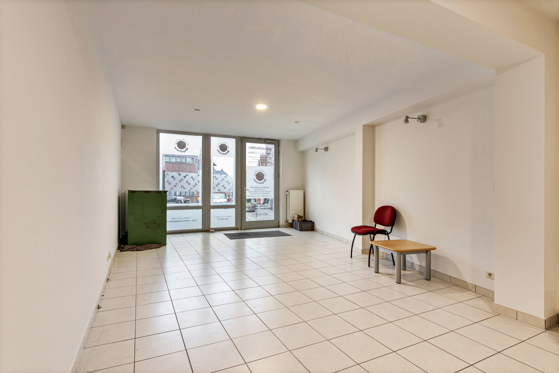 Commercial à vendre à Tubize - photo 2