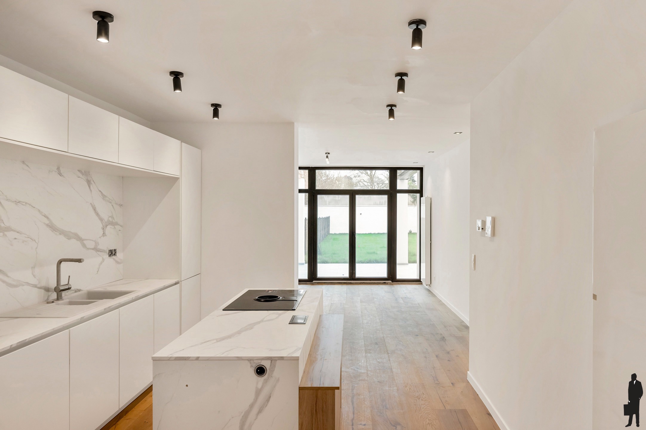 Prachtig gerenoveerd appartement met 2 slaapkamers en ruime tuin van 263 m² nabij het centrum van Mechelen. - foto 5