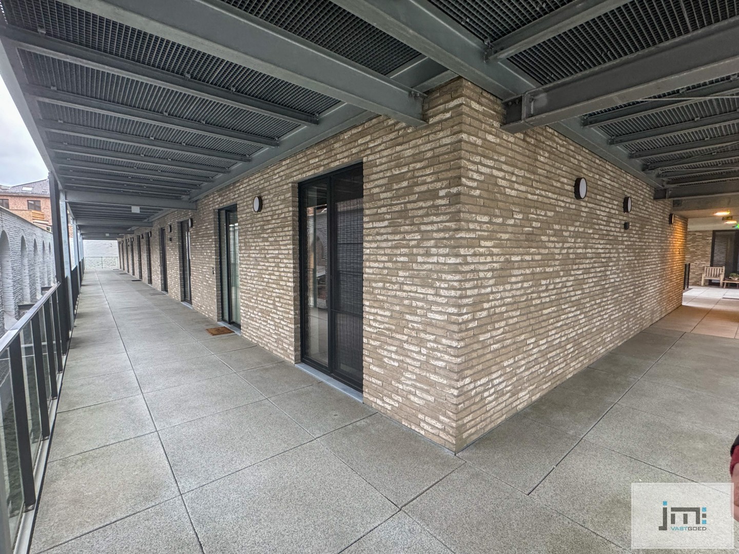 Uniek appartement met kelderberging en autostaanplaats - photo 3