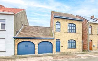 House for sale in Veurne
