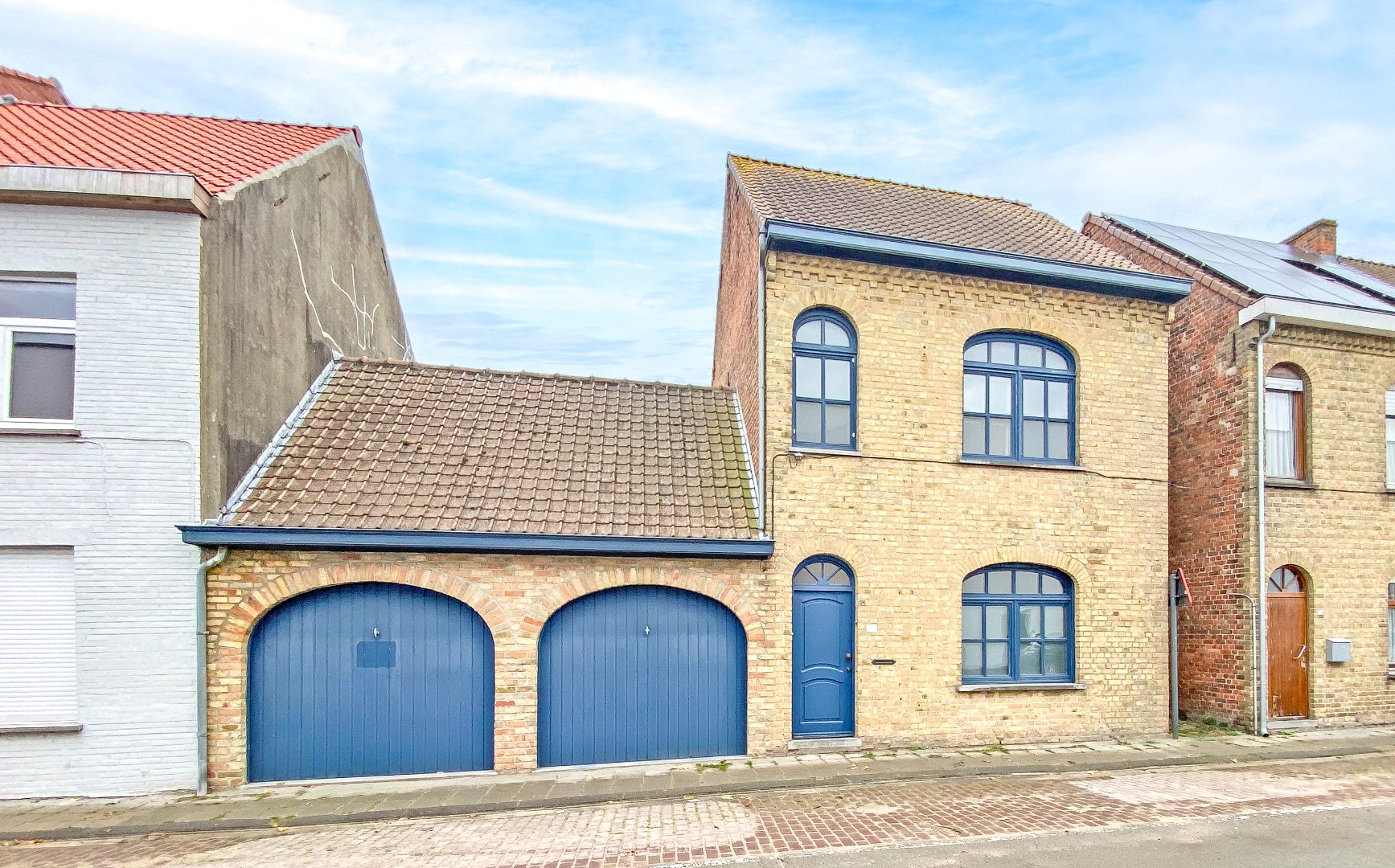 House for sale in Veurne with 3 bedrooms - photo 1