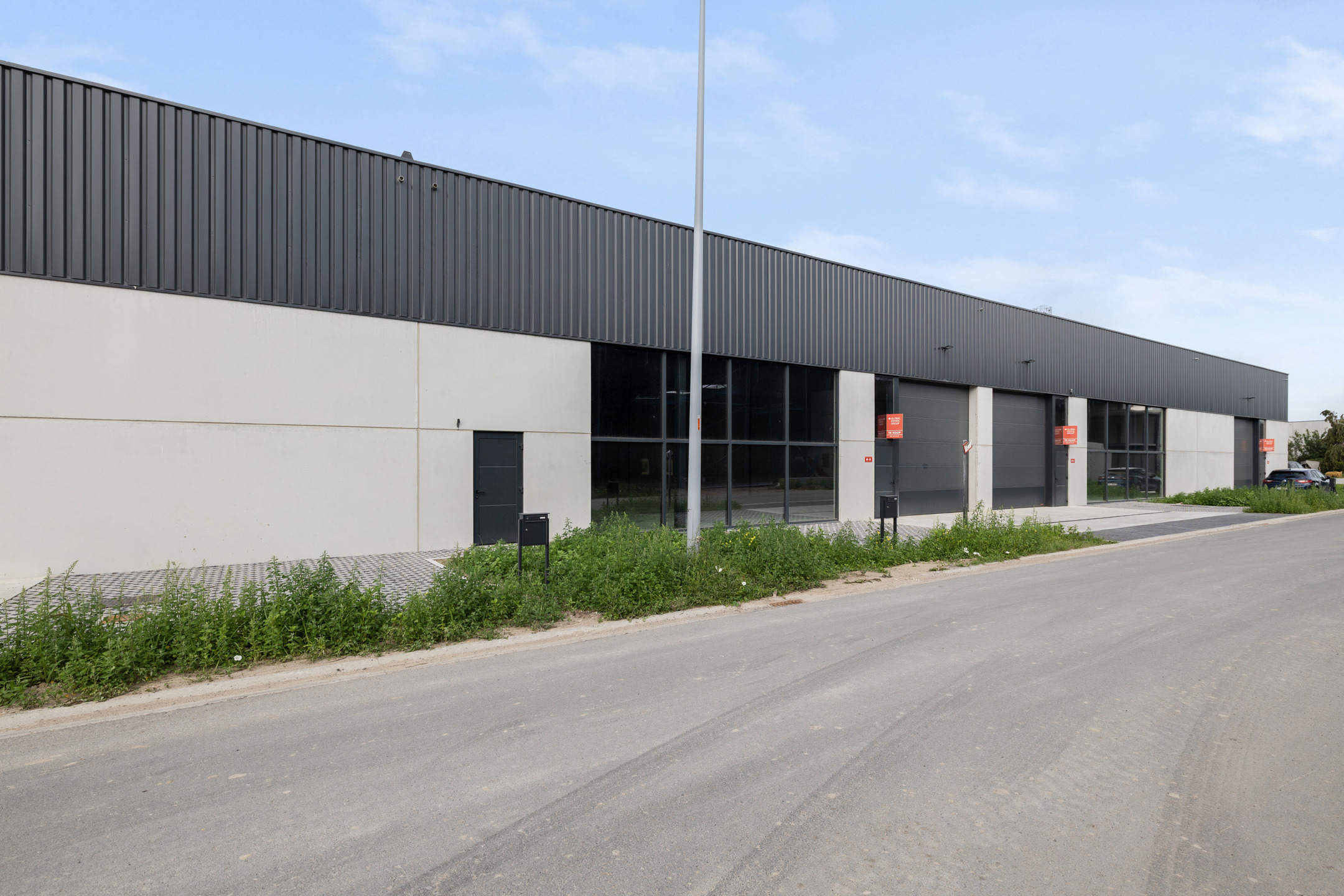 Werkunit nabij op- en afrit van de E40 met een opp van 778m2 - foto 3