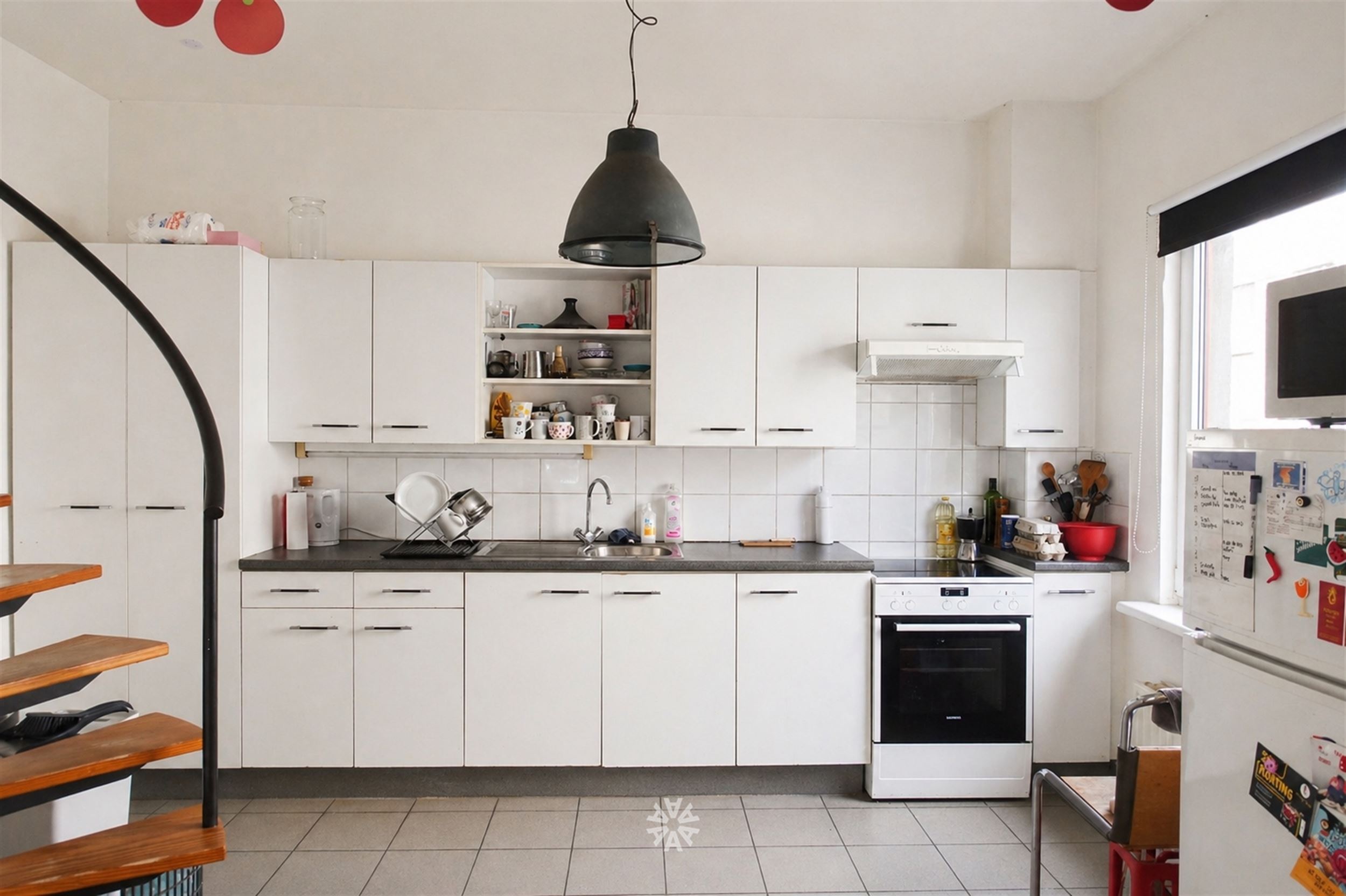 Charmante hoekwoning nabij Dampoortstation te huur in Gent - foto 2