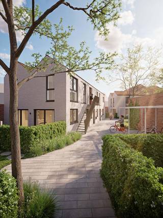 <p><strong>DE STOKERIE ONTDEKKEN? KOM LANGS TIJDENS ONZE KOMENDE OPENDEURDAGEN</strong><br />Meer informatie via zabra.be/destokerie.</p><p>Op zoek naar een ruime nieuwbouwwoning in hartje Kortrijk? Deze woning in De Stokerie combineert hedendaags wooncomfort met een centrale ligging aan de Veemarkt, vlak bij Shopping K, horeca, winkels en het station.</p><p>De woning beschikt over 3 slaapkamers, 1 badkamer en een bruto bewoonbare oppervlakte van 129 m². Daarnaast geniet je van een terras van bijna 14 m², ideaal om te ontspannen in alle rust.</p><p>In De Stokerie woon je op een autoluwe site met een mooie publieke binnentuin, midden in de stad. Vloerverwarming en zonnepanelen zijn standaard inbegrepen, waardoor je kiest voor een energiezuinige en toekomstgerichte woning.</p><p>Dankzij de praktische indeling en centrale ligging is deze woning ideaal voor gezinnen, koppels of wie op zoek is naar extra ruimte op een toplocatie in Kortrijk.</p><p>👉 Ontdek meer via zabra.be/destokerie of bel 0472 89 60 18.</p>