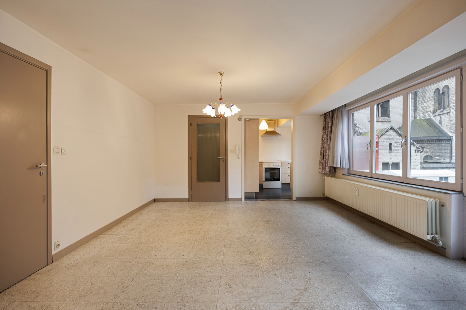 Instapklaar appartement in het centrum van Sint-Truiden TE KOOP - foto 4