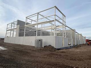 Ontdek een buitengewoon industrieel nieuwbouwproject in Fernelmont, strategisch gelegen langs de autosnelweg voor gemakkelijke toegang en...