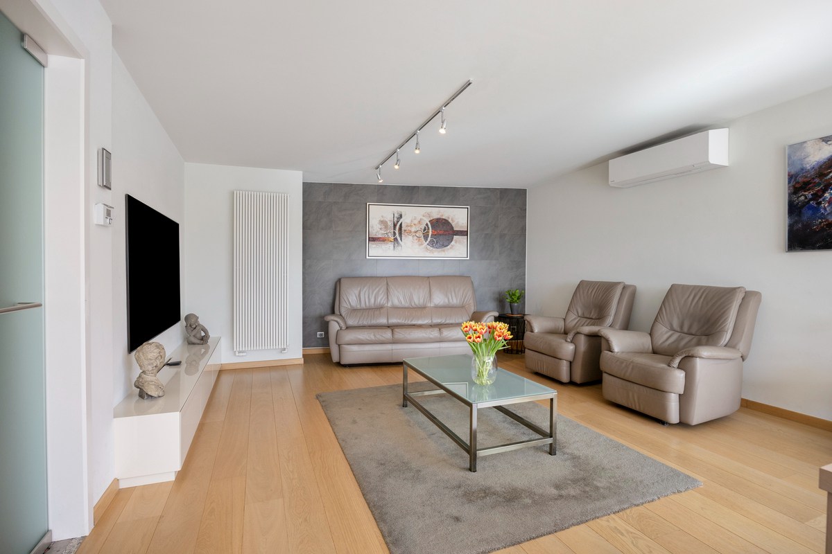 Instapklare penthouse met 2 slaapkamers en terras van 60m² , 4 kelders en garagebox in Korbeek-Lo! – EPC 199 kWh/m² - bewoonbare opp. 131 m² - foto 5