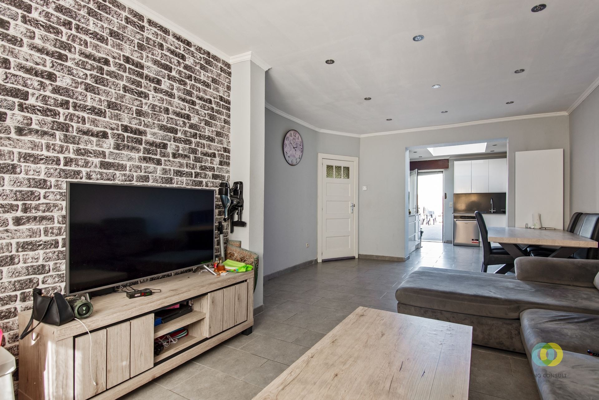 Woning met drie slaapkamers  - foto 2