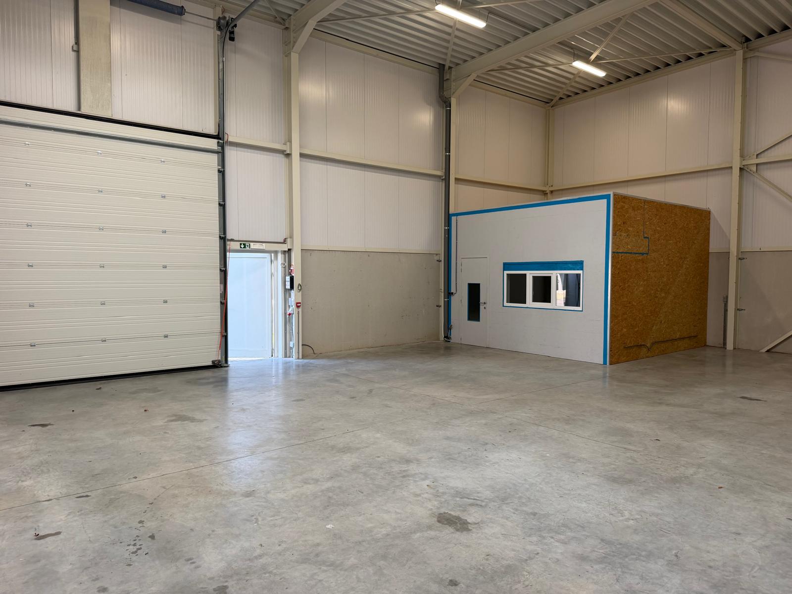 Kmo-unit in Genk, volledig uitgerust - foto 4
