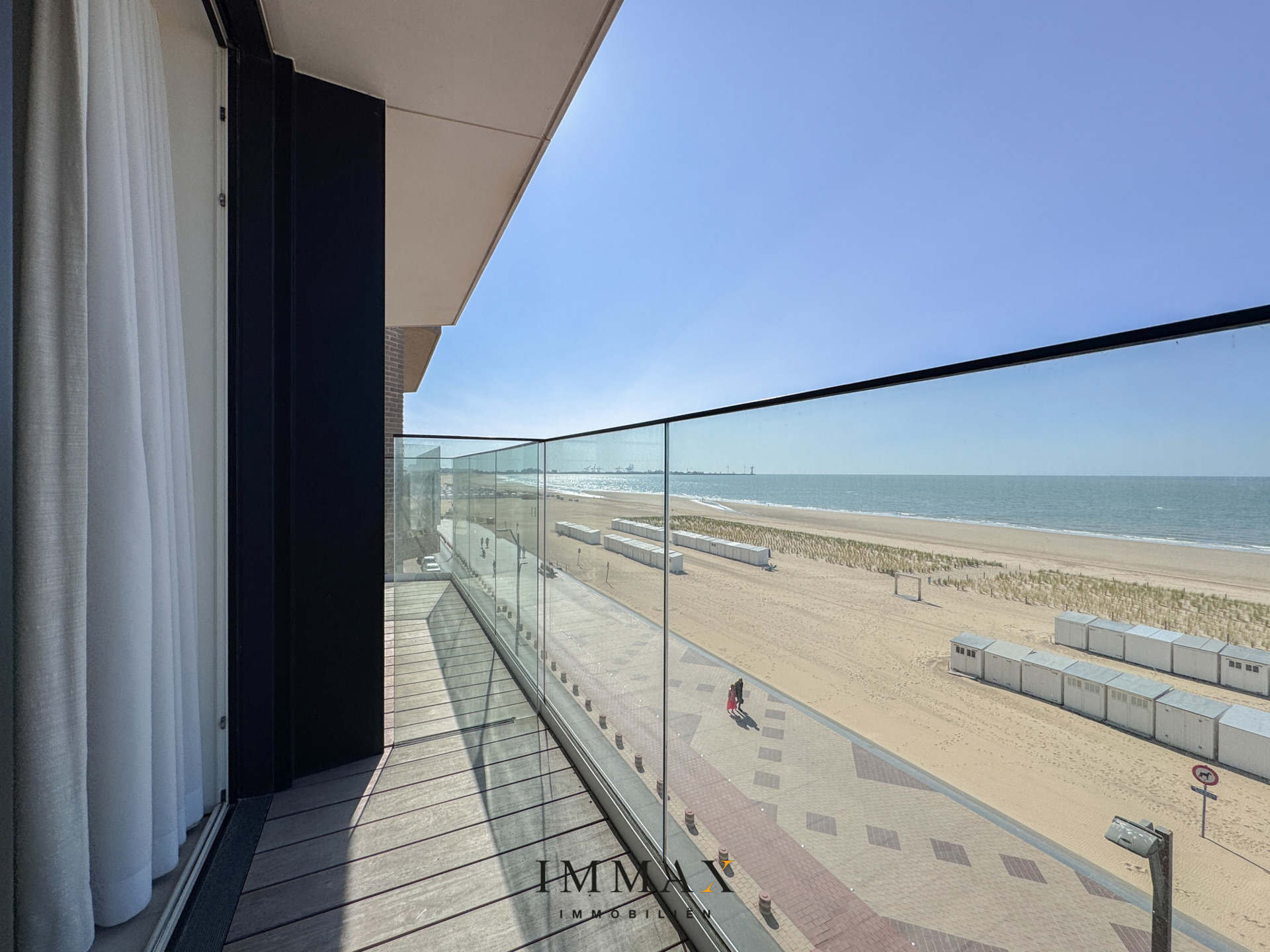 Modern en recent 2-SLK appartement met adembenemend frontaal zeezicht - foto 4