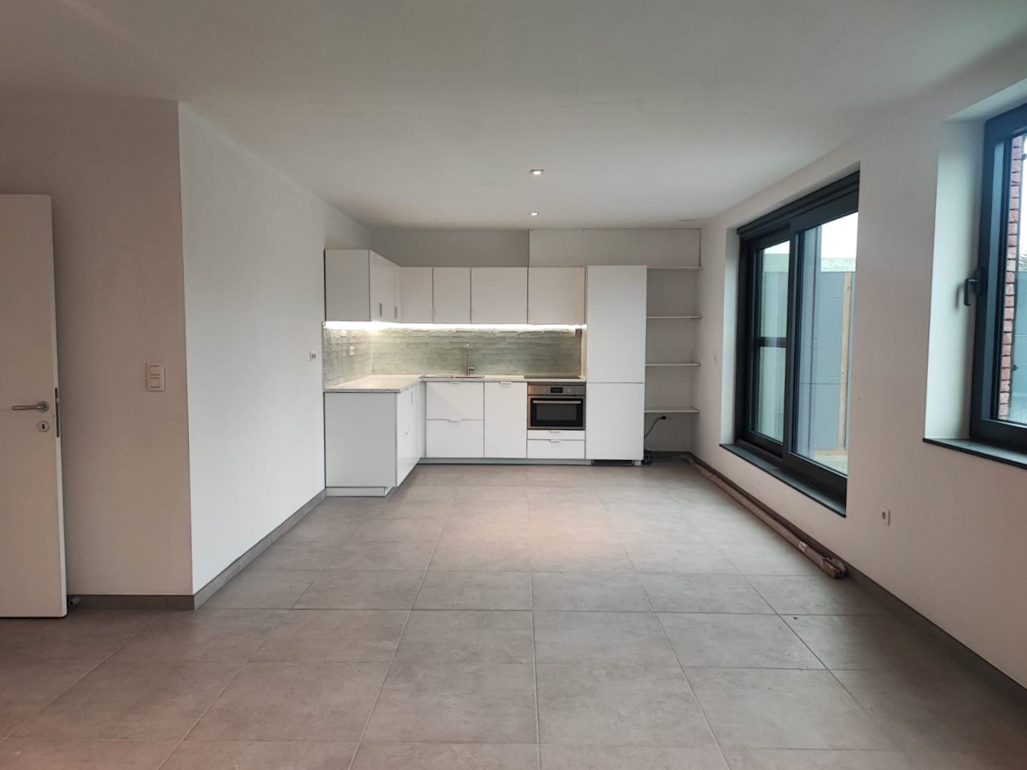 Leuk en modern 2 slaapkamer appartement gelegen te Olmen centrum ! - foto 4