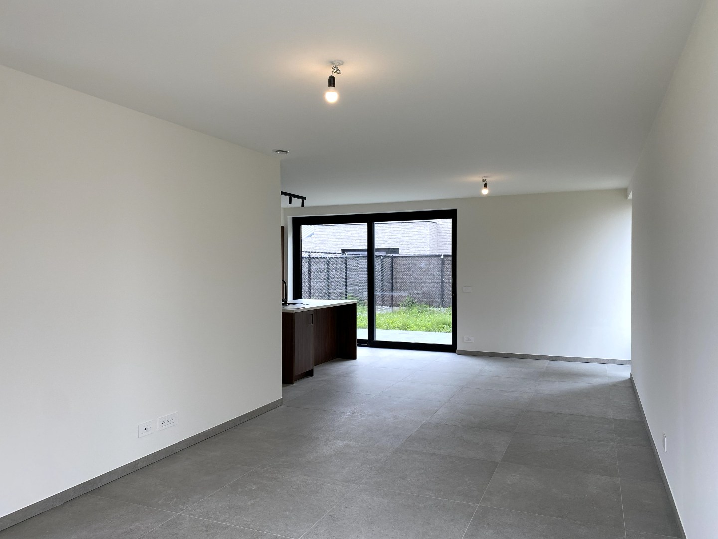 NIEUWBOUWPROJECT MET 2 INSTAPKLARE NIEUWBOUWWONINGEN MET 3 SLPKS | TUIN EN CARPORT - foto 4