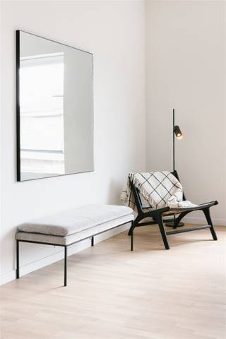 La vie heureuse avec un Z majuscule. Ici, dans la Lange Scholierstraat, nous trouvons un projet de rénovation à petite échelle à quelques pas de...