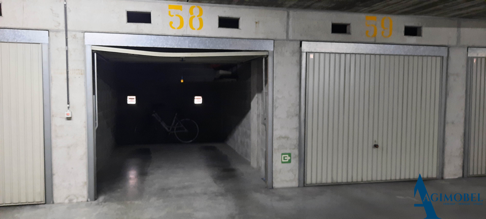 Gemakkelijke  garagebox op niveau +1 in het centrum nabij de Lippenslaan te Knokke . - foto 3
