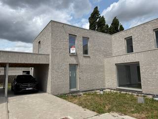 Laatste nieuwbouwwoning te koop in project Jasmijnhof, bestaande uit 8 moderne woningen gelegen in de rustige wijk 'Bilkhage' te koop in...