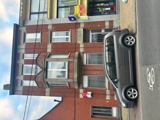 Dadizele - Ruime woning met 5 slaapkamers te koop.Indeling:Inkomhal, woonkamer, keuken, wasruimte, badkamer en veranda1ste verdieping: toilet en...