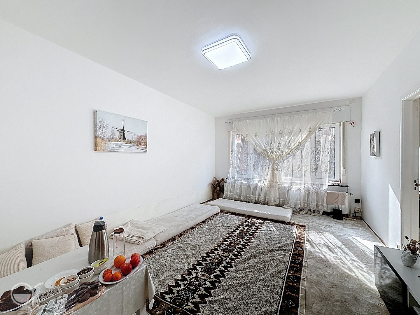 Gelijkvloers 2 slaapkamer-appartement nabij het Sint-Pietersstation met garagebox te huur - foto 4