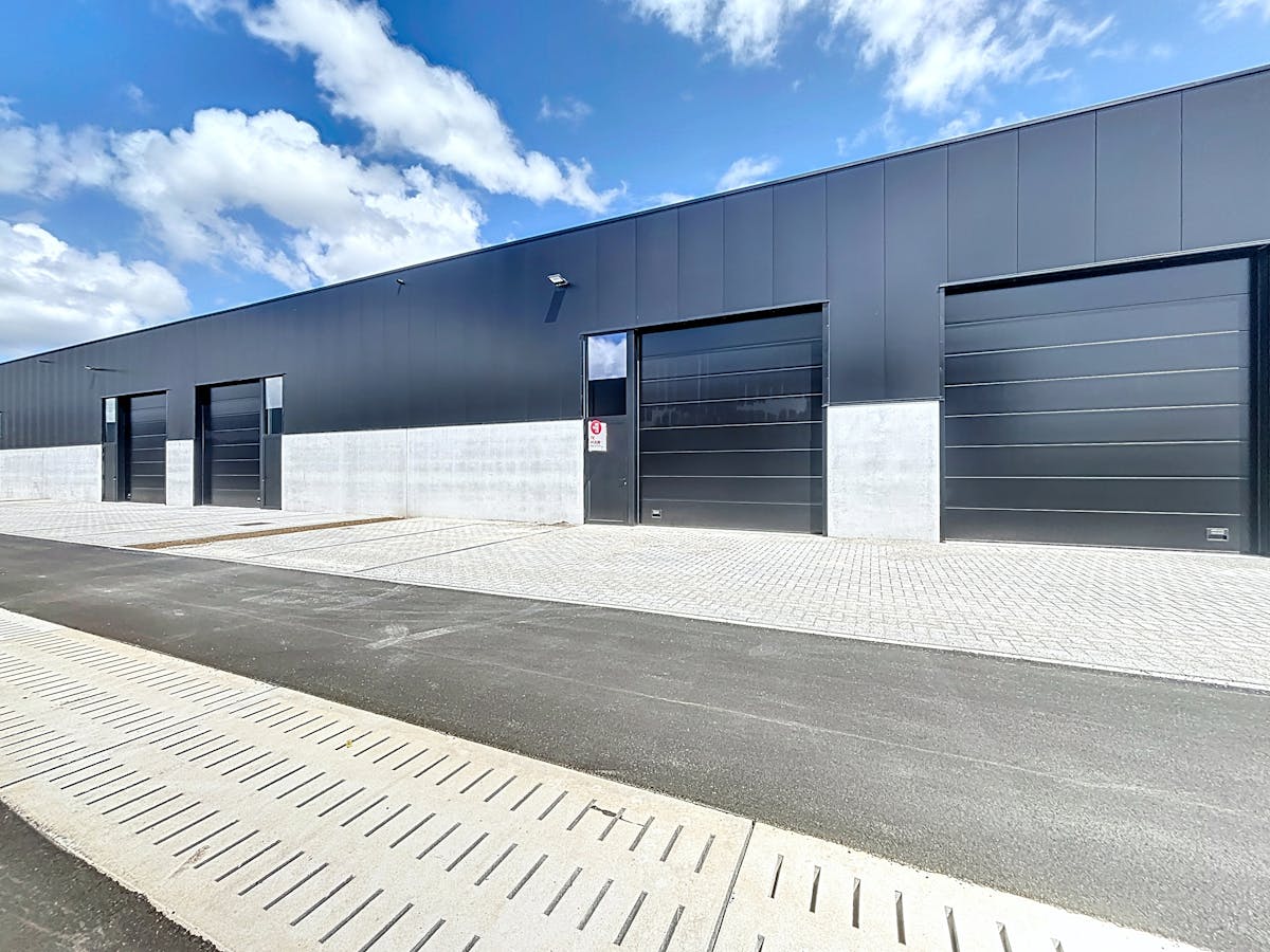 Nieuwbouw KMO-unit te huur van ca. 180 m² in project Saturnus - foto 5