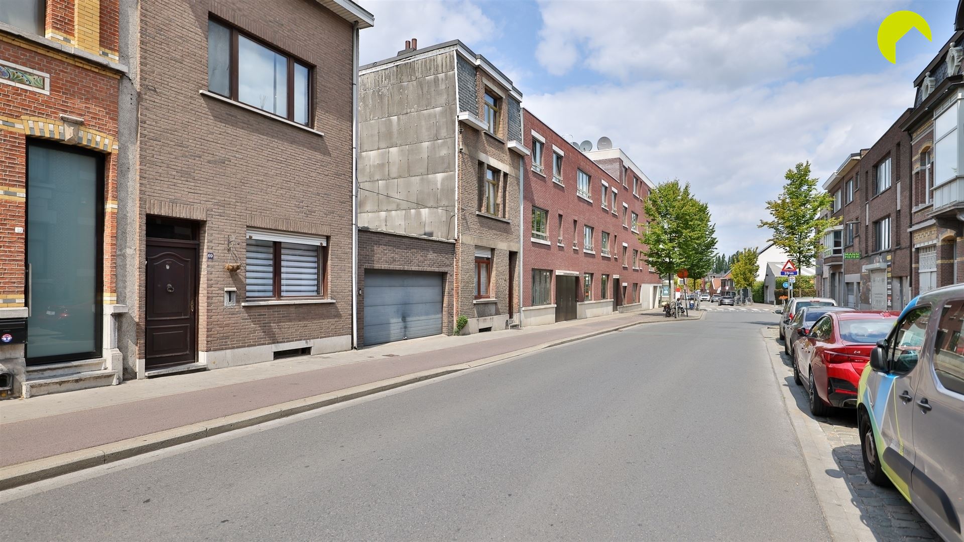 Centraal gelegen en zeer ruime woning te koop - foto 2