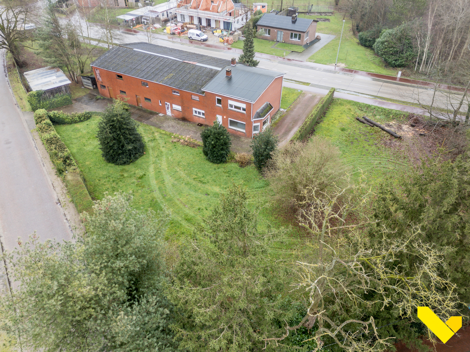 Projectgrond voor het bouwen van 2 woningen open bebouwing. - foto 2