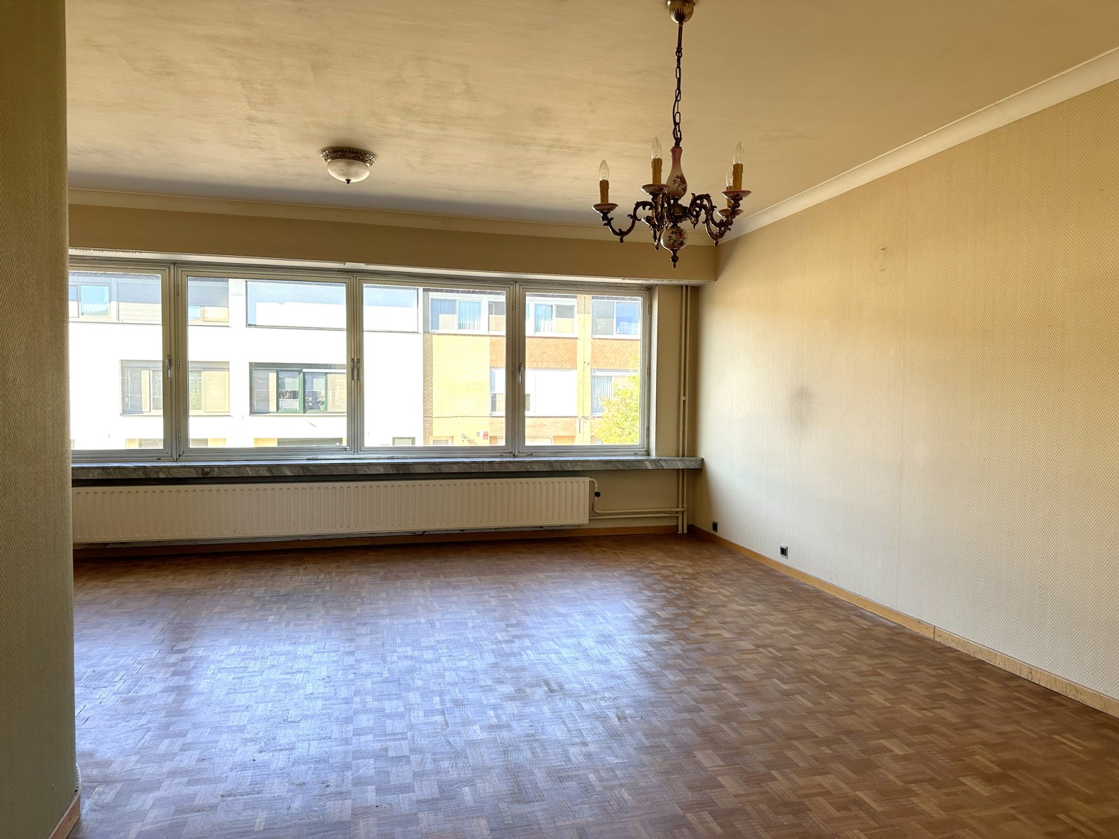Te renoveren woning met 3 slaapkamers en open uitzicht! - foto 5