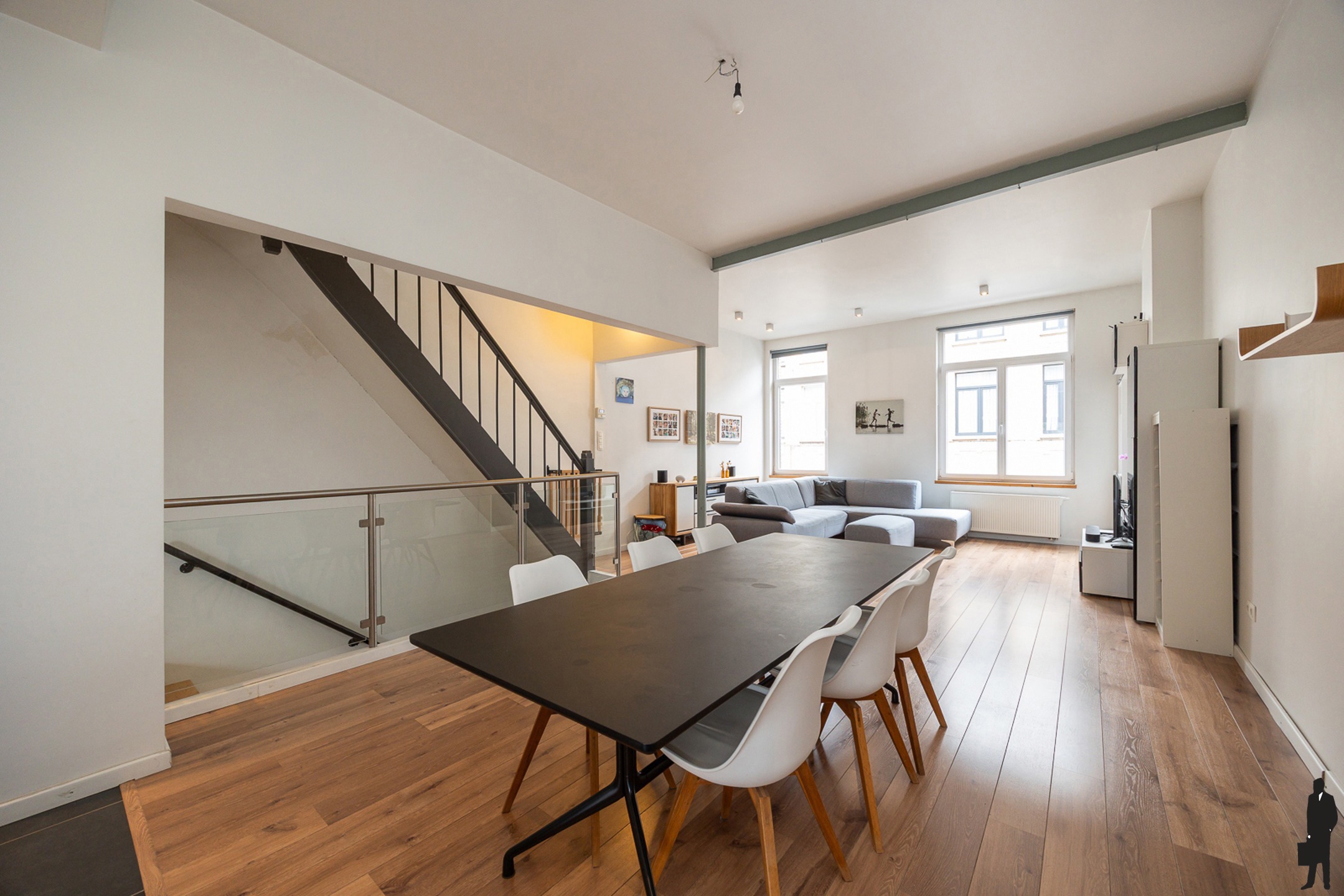 Ruime bel-étagewoning met 3 staanplaatsen en terras - foto 5