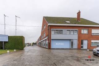 Commercial à louer à Ypres