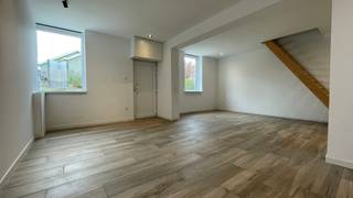 Knusse, volledig vernieuwde woning in Zichem – Ideaal voor alleenstaanden of startersOp zoek naar een gezellige en praktische woning op een vlot...