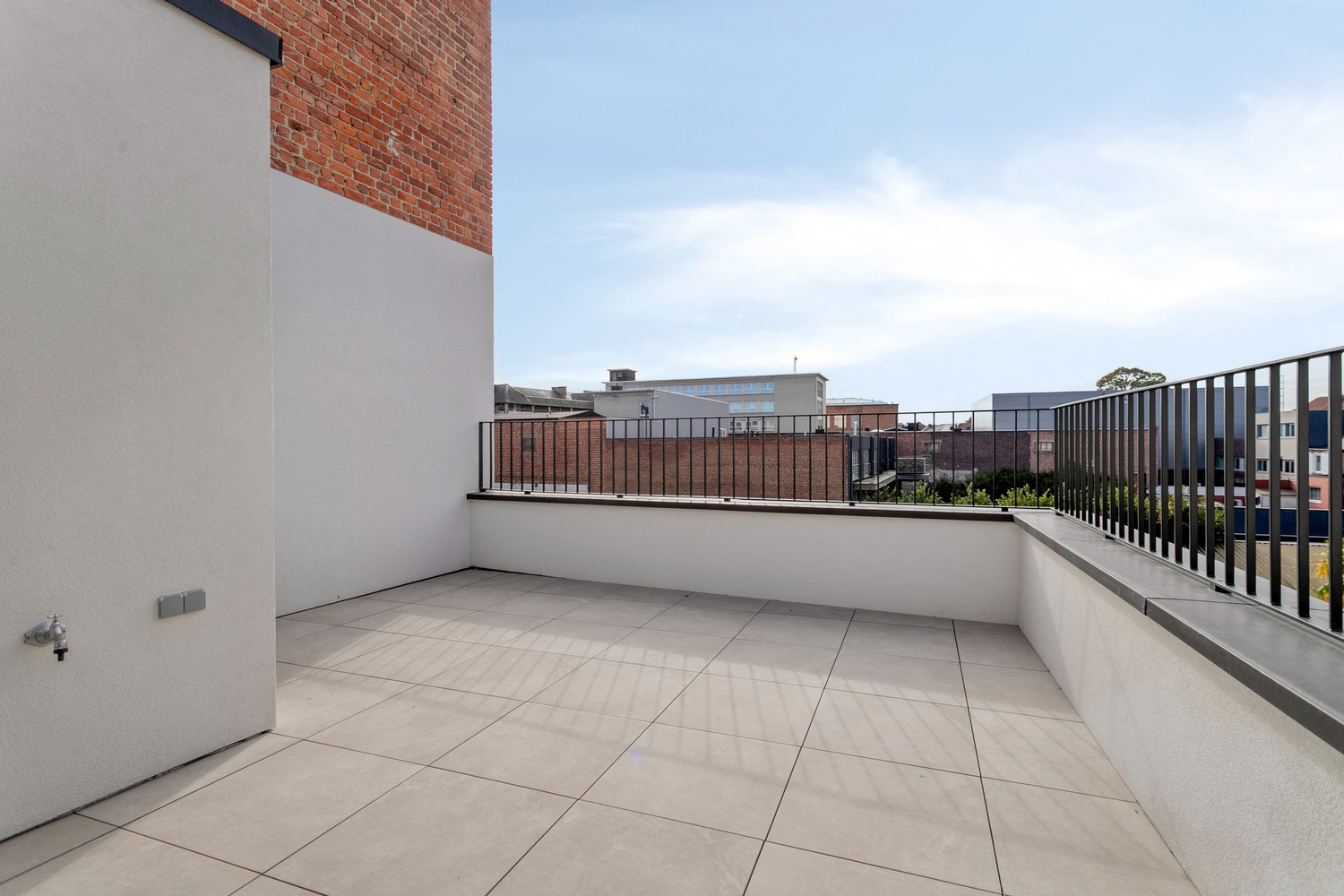 Exclusief VERNIEUWD en karaktervol luxe-appartement (132 m²) met ruim terras en lichtkoepel in het winkelhart van Aalst - foto 4
