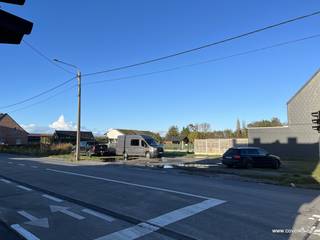 Perceel grond van 793m² te Edewalle (Kortemark). * Centrale ligging; * Vrij van bouwverplichting; * Vrij van gebruik; * +- 15 m x 52...