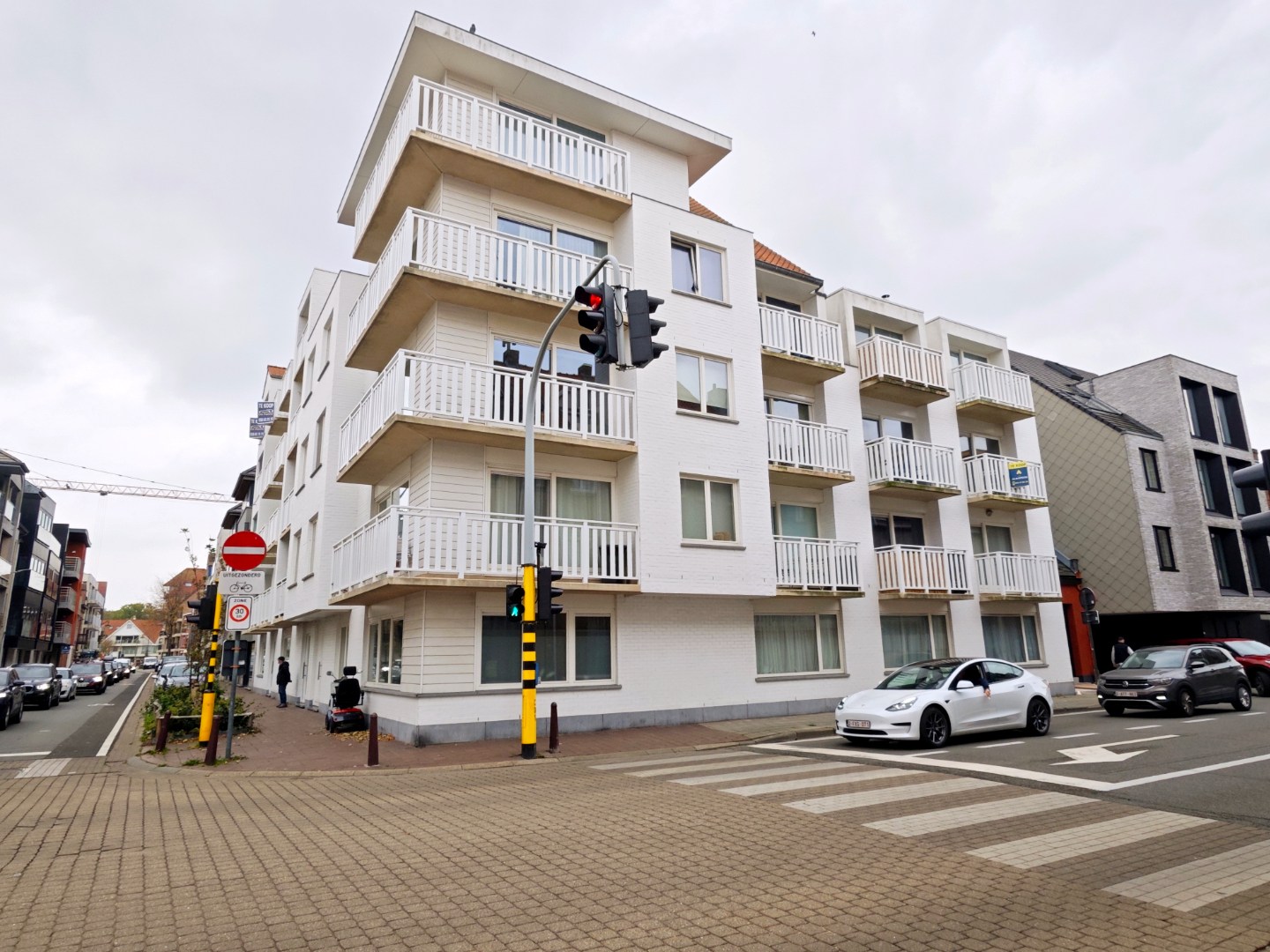 Ready-to-move-in studio in the center of De Panne - photo 1