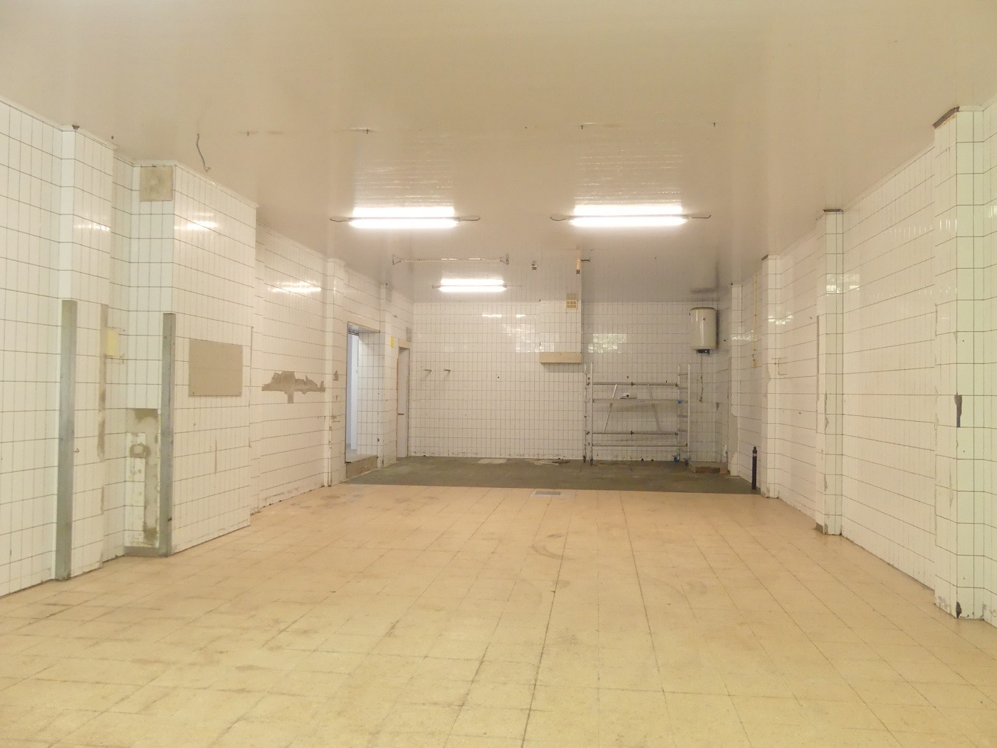 Loods, 166 m², uitermate geschikt voor opslag-/stockageruimte - toegankelijk via manuele toegangspoort - foto 1