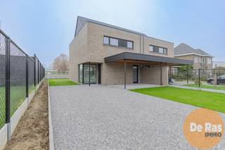 SERSKAMP - Deze prachtige nieuwbouwwoning is landelijk gelegen in een deelgemeente van Wichelen. De ligging van dit pand is bijzonder...