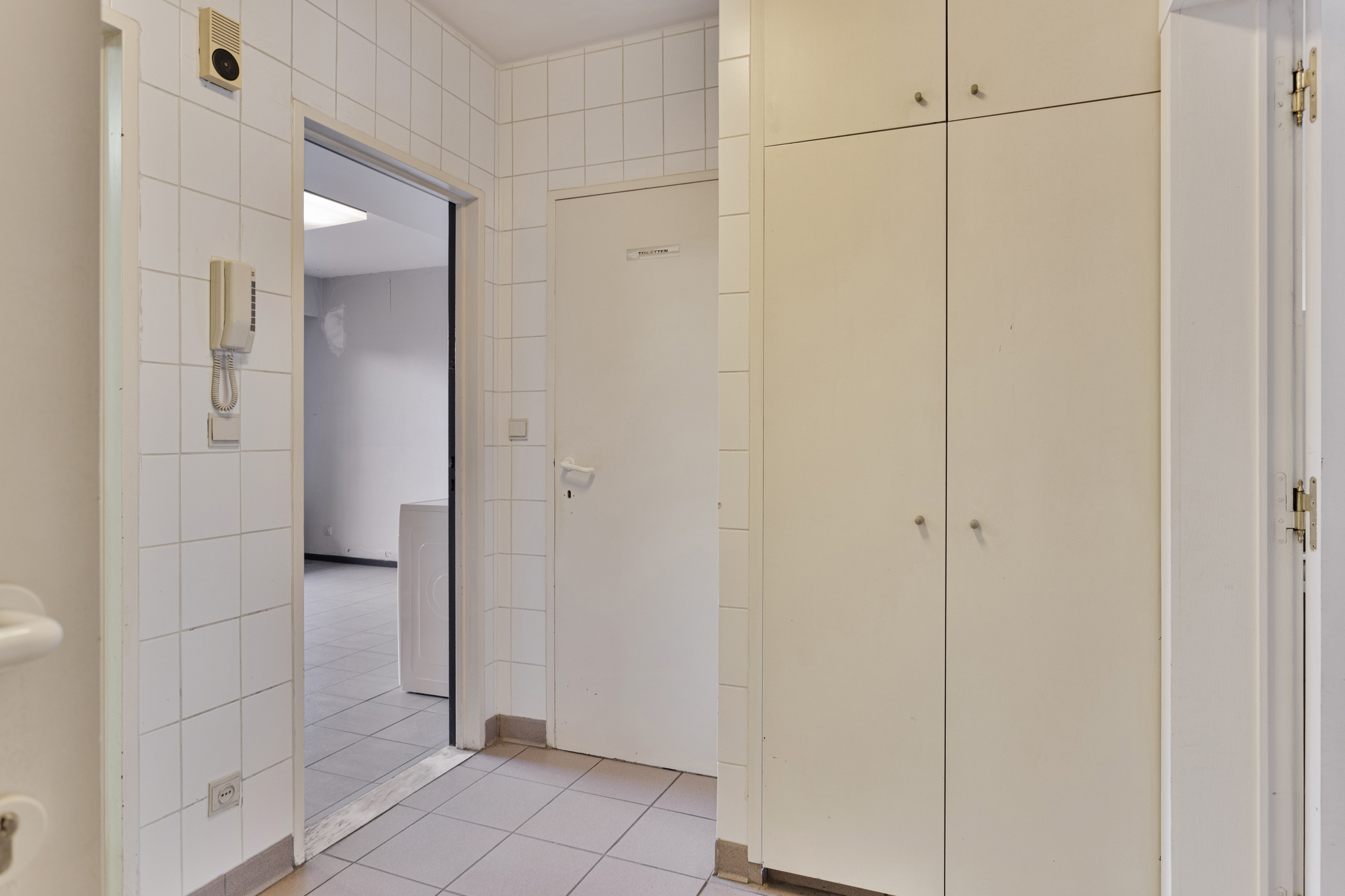 Ruim handelspand/appartement. - foto 4
