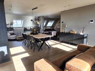 Exclusief Penthouse in het Hart van Ninove – Luxe, Ruimte & ComfortOntdek dit uitzonderlijke penthouse dat hedendaags comfort en topkwaliteit perfect...