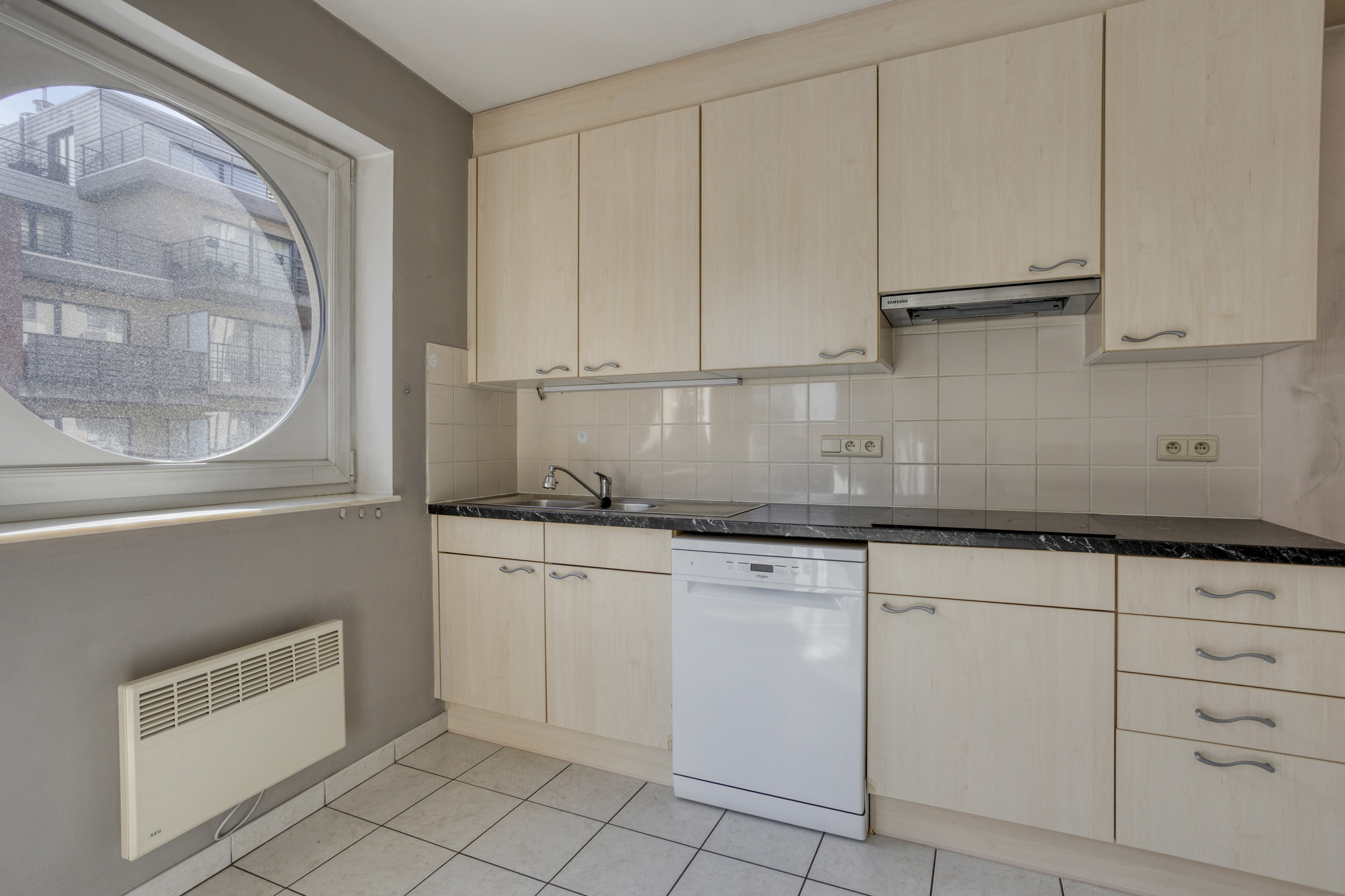 Instapklaar appartement met 2 slaapkamers en 2 terrassen - foto 5