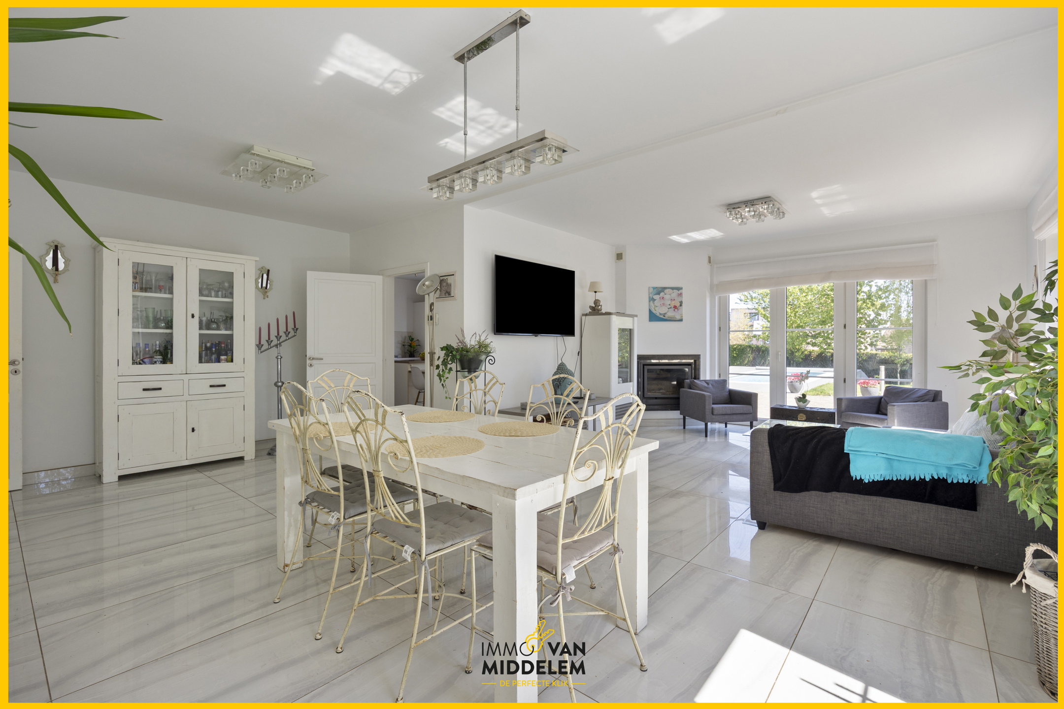 CHARMANTE VILLA MET ZWEMBAD EN VEELZIJDIG BIJGEBOUW - foto 4