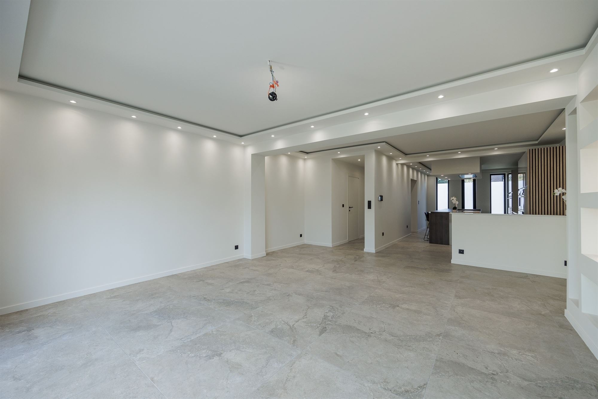 Instapklare woning met 5 kamers, tuin en garage - foto 4
