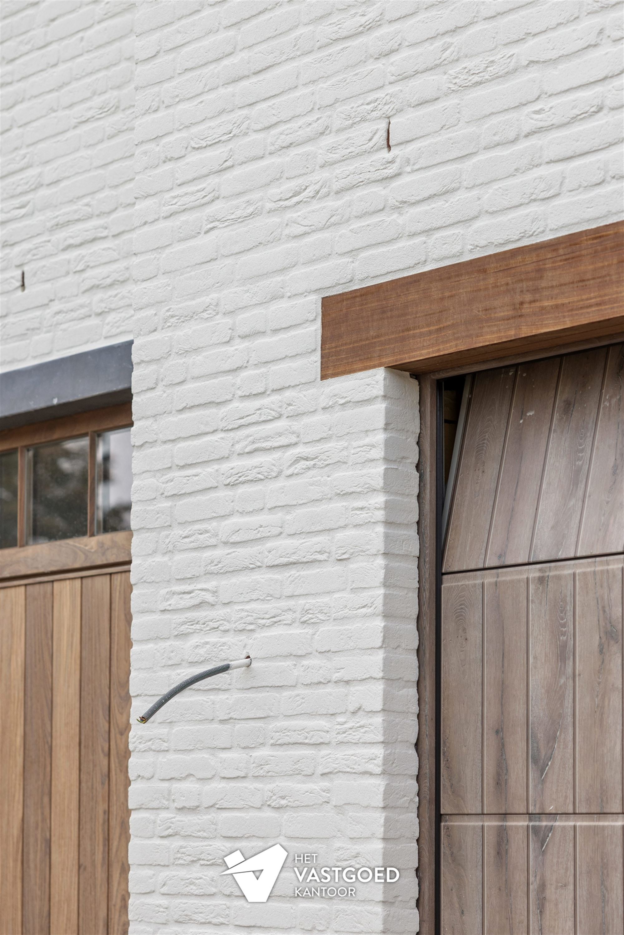 NIEUWBOUWWONING MET 3 SLAAPKAMERS EN INPANDIGE GARAGE UITERST CENTRAAL DOCH RUSTIG GELEGEN TE ZONHOVEN - foto 5