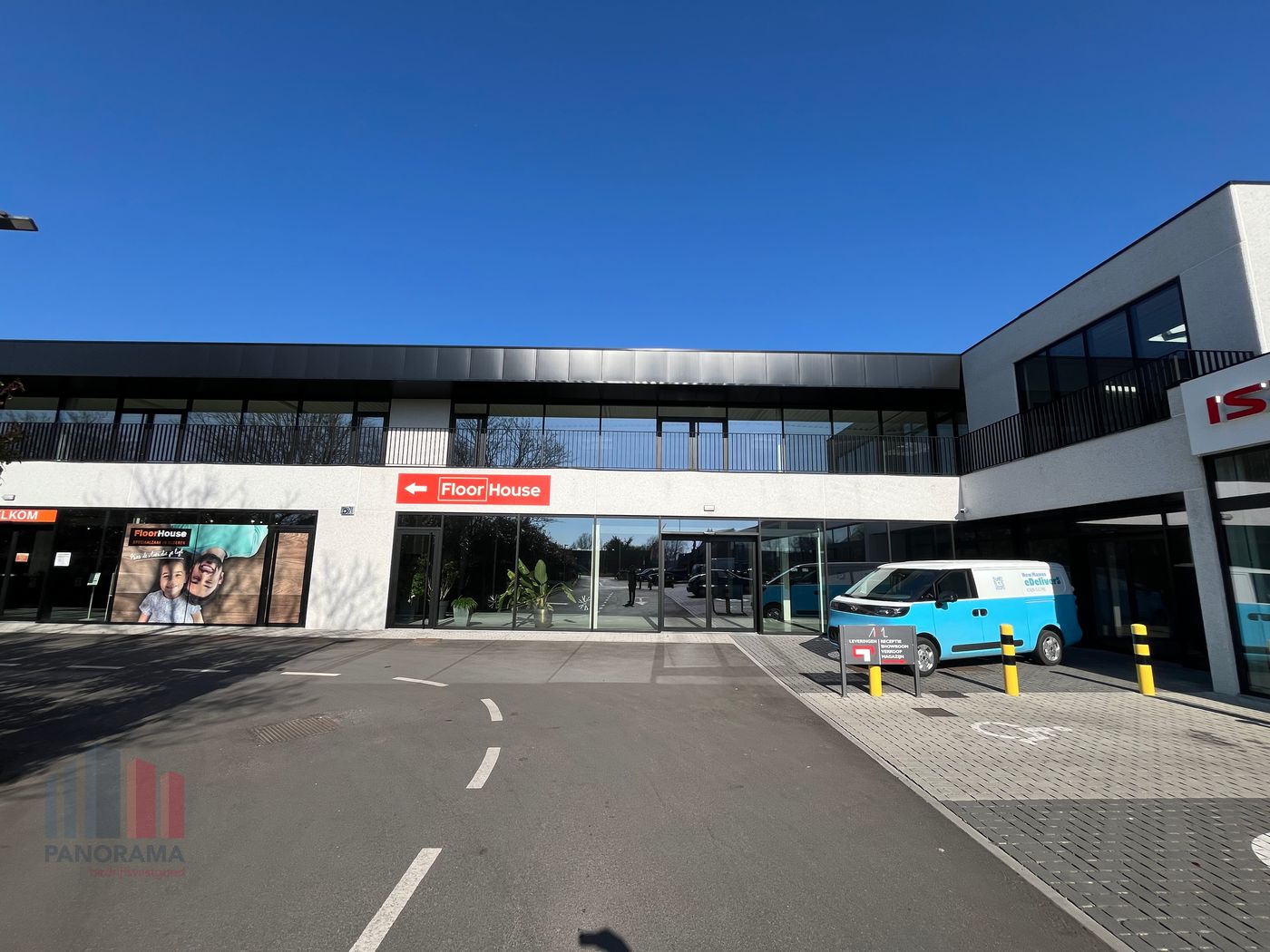 768 m² of commercial space in absolutely prime location near the R4 - photo 5