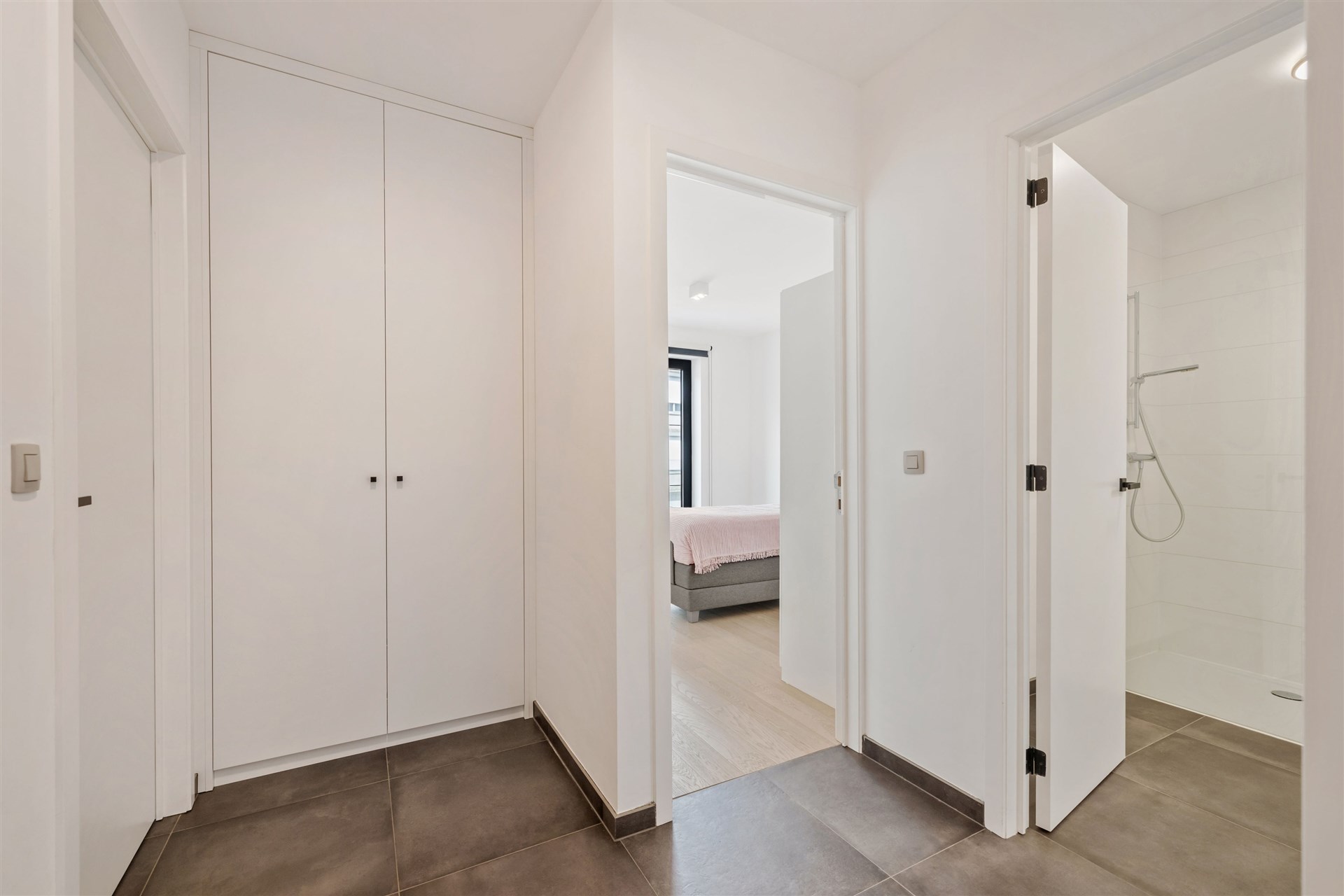 Prachtig 1-slaapkamer appartement in het hartje van Beveren - foto 4