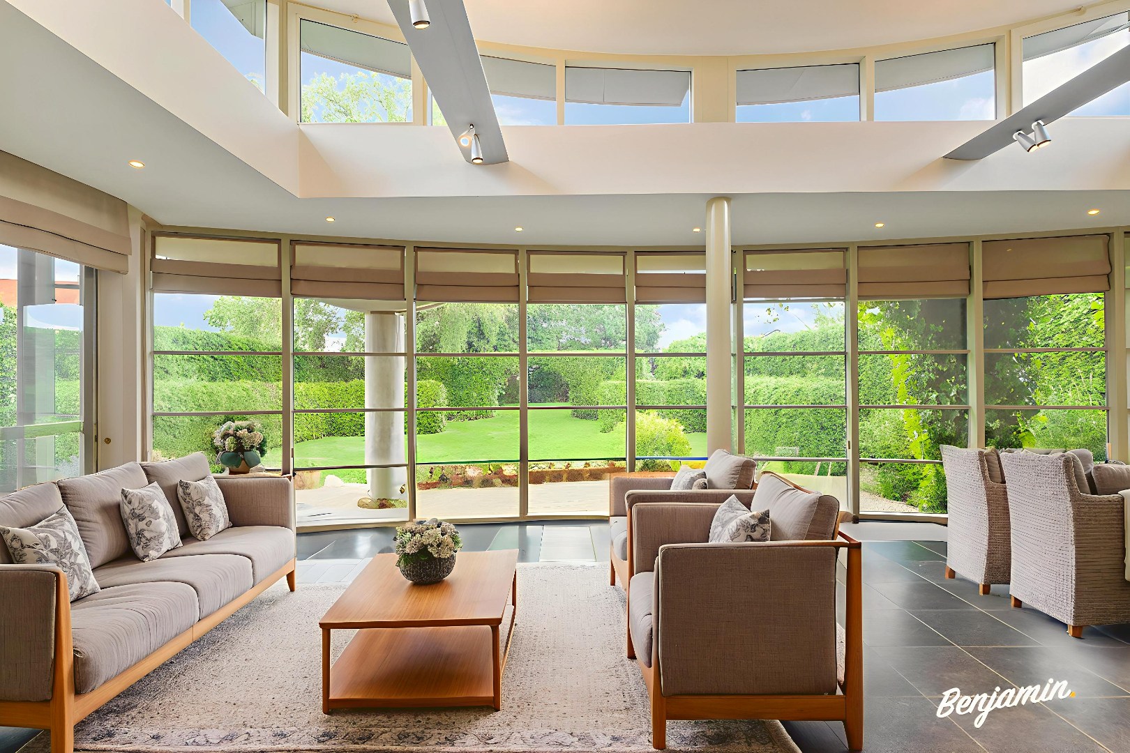 Maison avec espace de bureau séparé, jardin ensoleillé, garage et abri de voiture à Houthulst. - photo 2