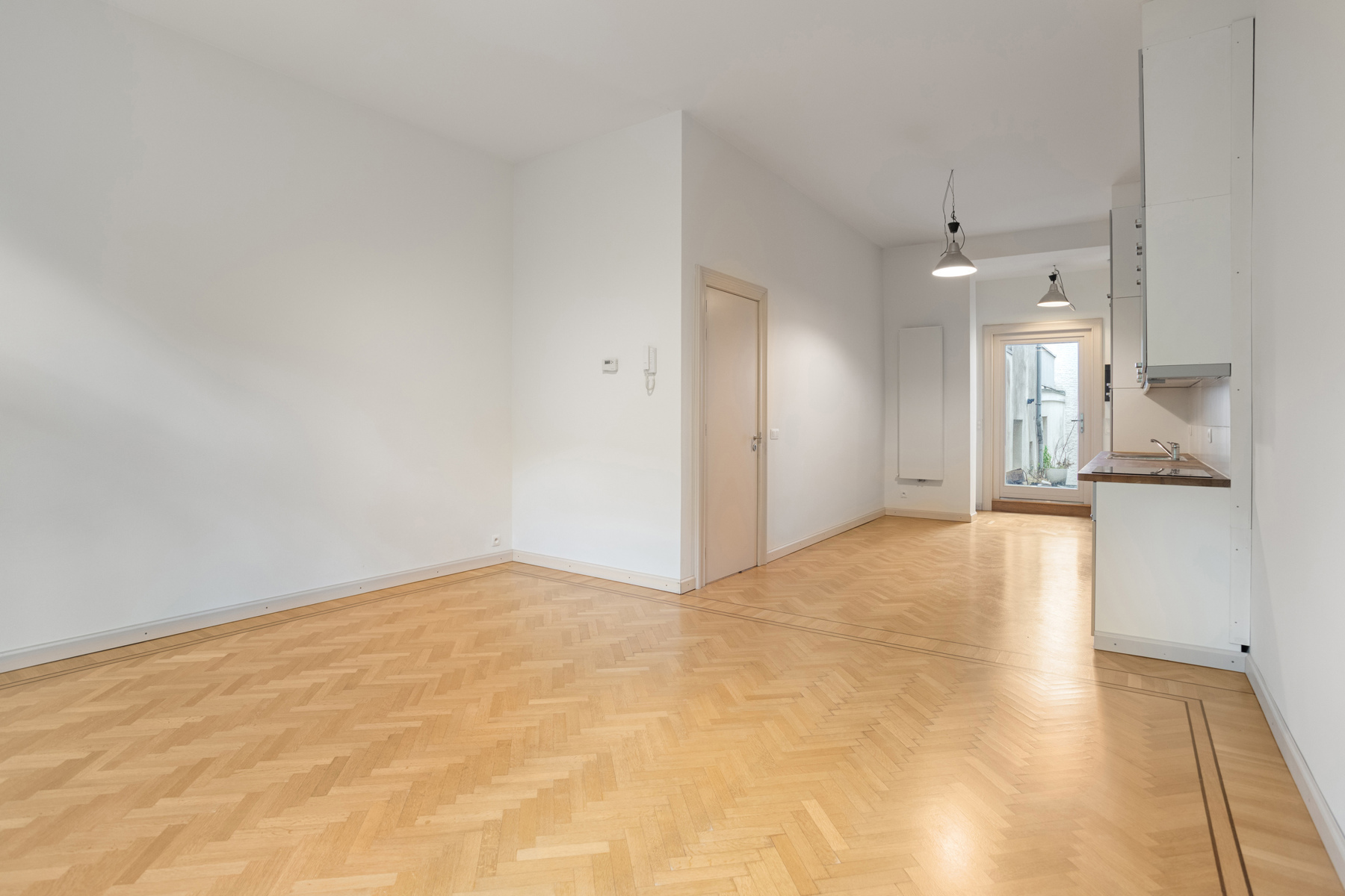 Instapklaar appartement op gegeerde locatie nabij het KMSKA. - foto 4