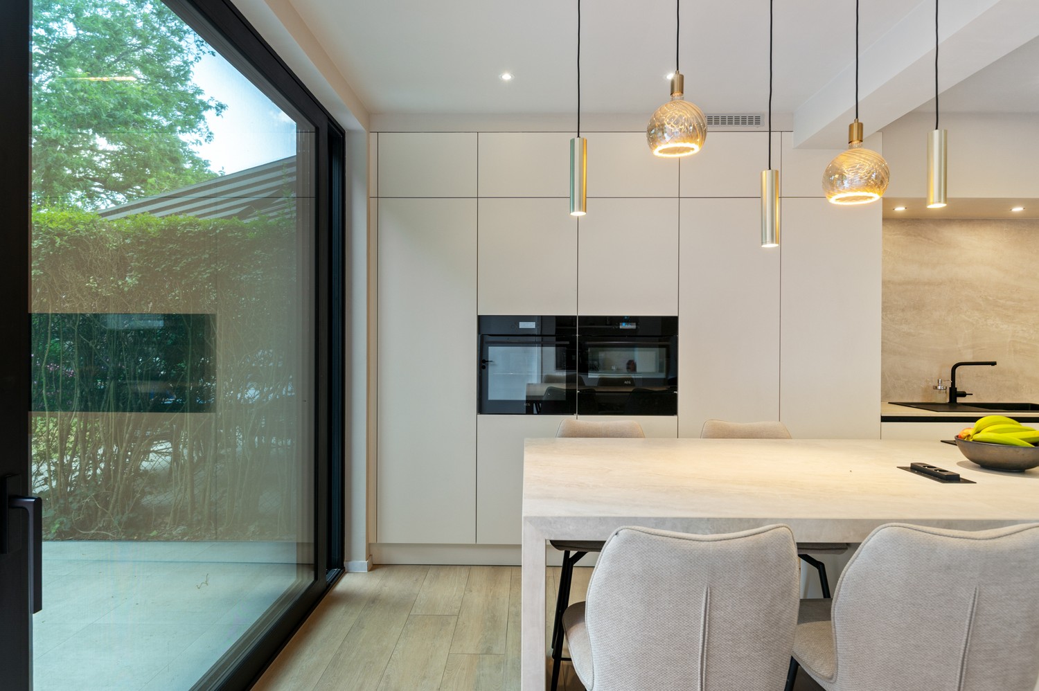 Instapklare woning met 4 slpkrs in hartje Edegem - foto 3
