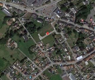 In een nieuwe woonbuurt 'Akkerrand', aan een invalsweg van de Oostmeetstraat ligt een mooi stuk bouwgrond (lot 11) met een oppervlakte van 575 m²,...